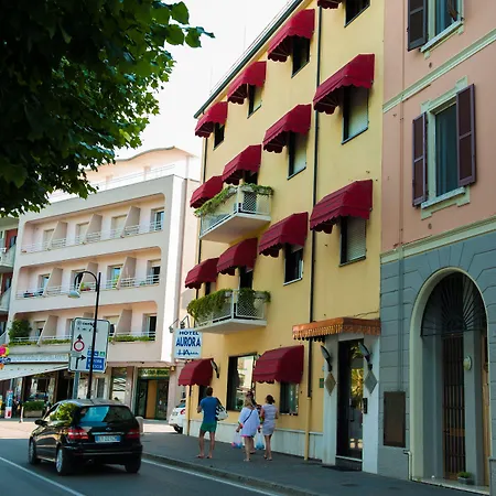 Aurora Otel 3*