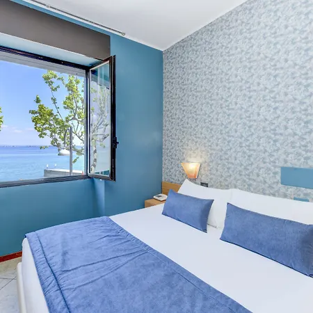 Otel Aurora Desenzano del Garda