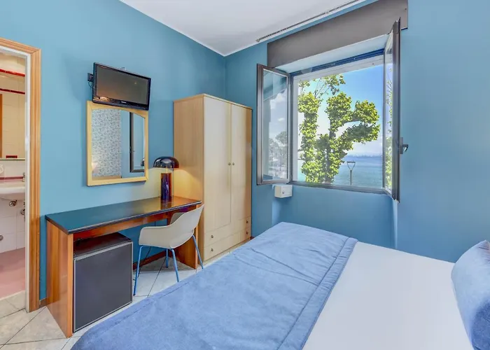 Hotel Aurora 3*