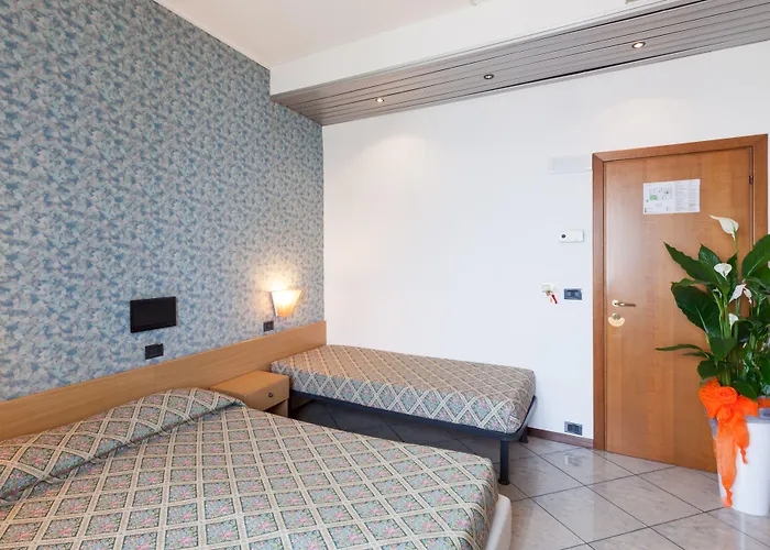 Hotel Aurora Desenzano del Garda