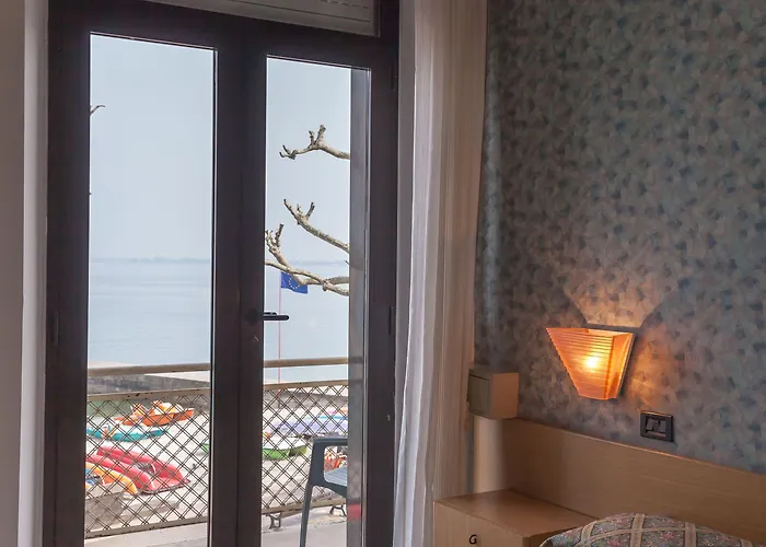 Aurora Hotel Desenzano del Garda